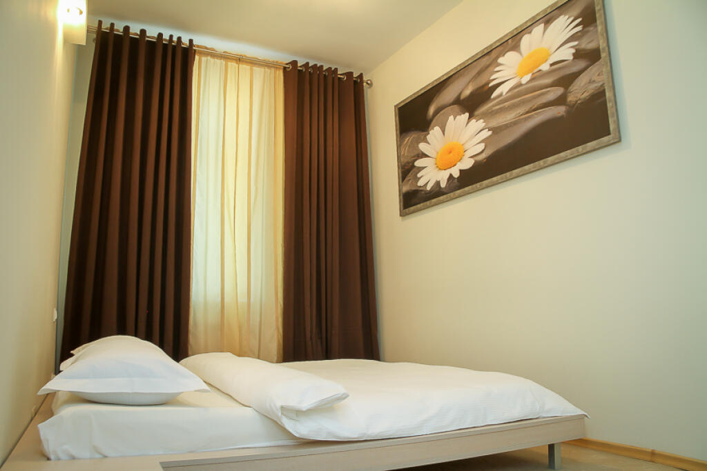 Apartament me qera 1+1 Ne Ali Dem (ID B2101242) Tirane