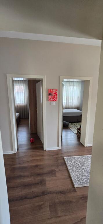 📢 Jepet me Qira – Shtëpi, Allias