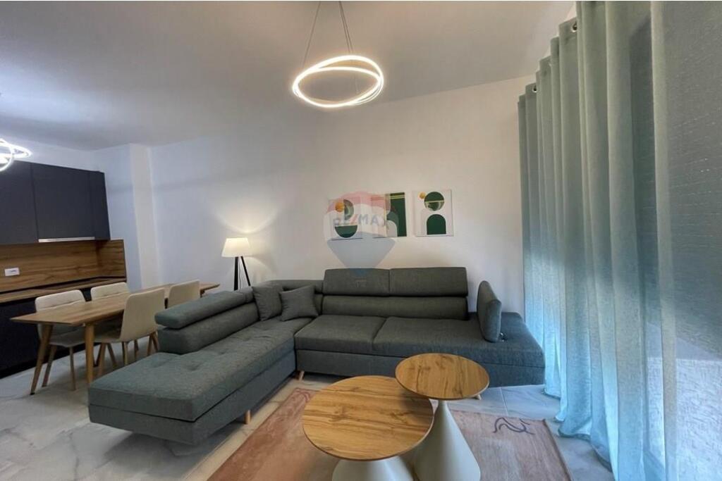 2+1 apartment for rent near Fusha e Aviacionit!