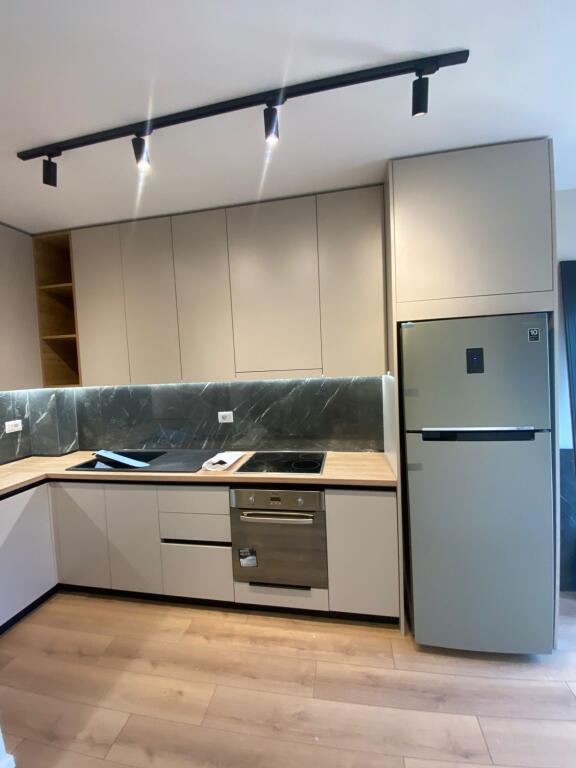 Shitet Apartament