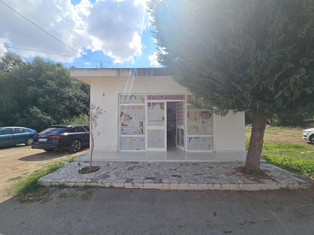 🏡 Shitet Shtëpi + Dyqan në Sallmone, Durrës