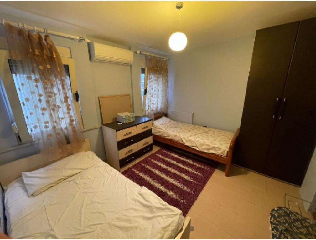 🏢Apartament 3+1 me Qira Pranë ish-Tregut Elektrik