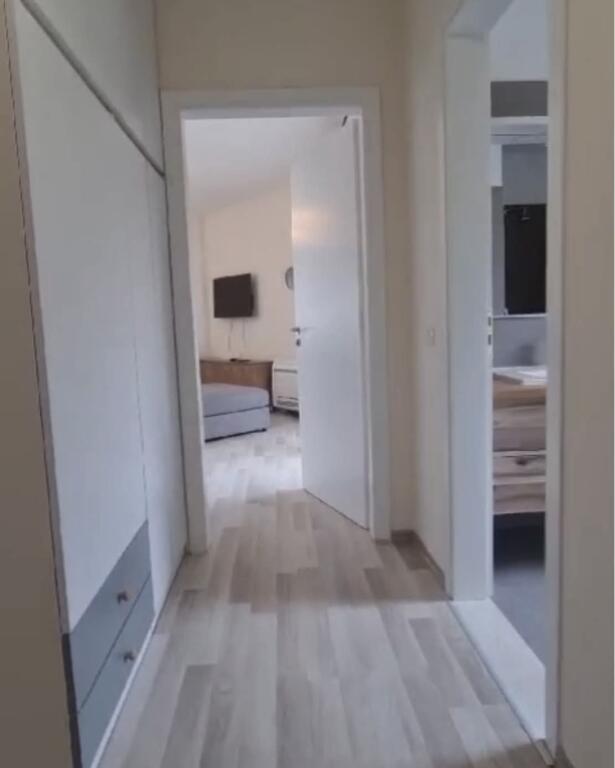 Fresk Jepet Apartament 1+1 Me Qera