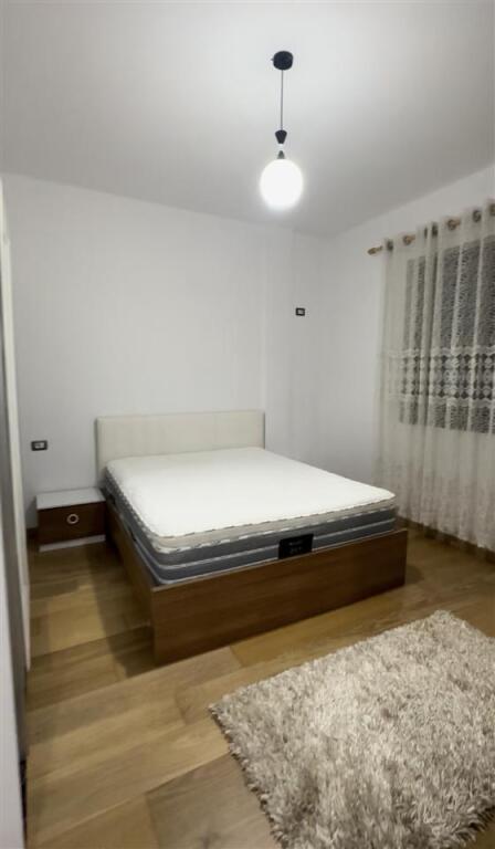 Entrance 1+1+parking for rent in the Sauk area