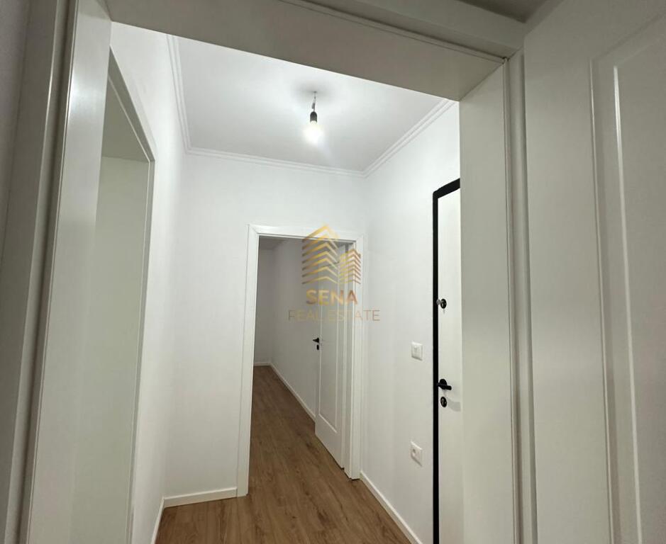 In vendita, Appartamento 1+1, Viale Zogu I, 153.000 Euro