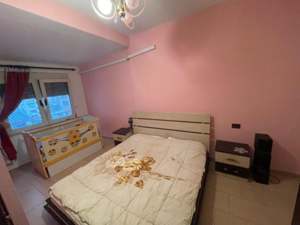 🏢Apartament 3+1 me Qira Pranë ish-Tregut Elektrik