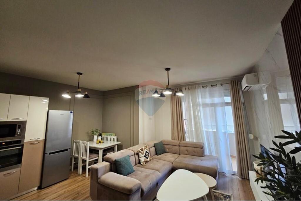 Appartamento 2+1 in affitto in Via Elbasan!