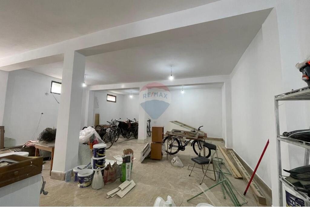 Negozio in affitto - Ex Mercato Elettrico, Tirana