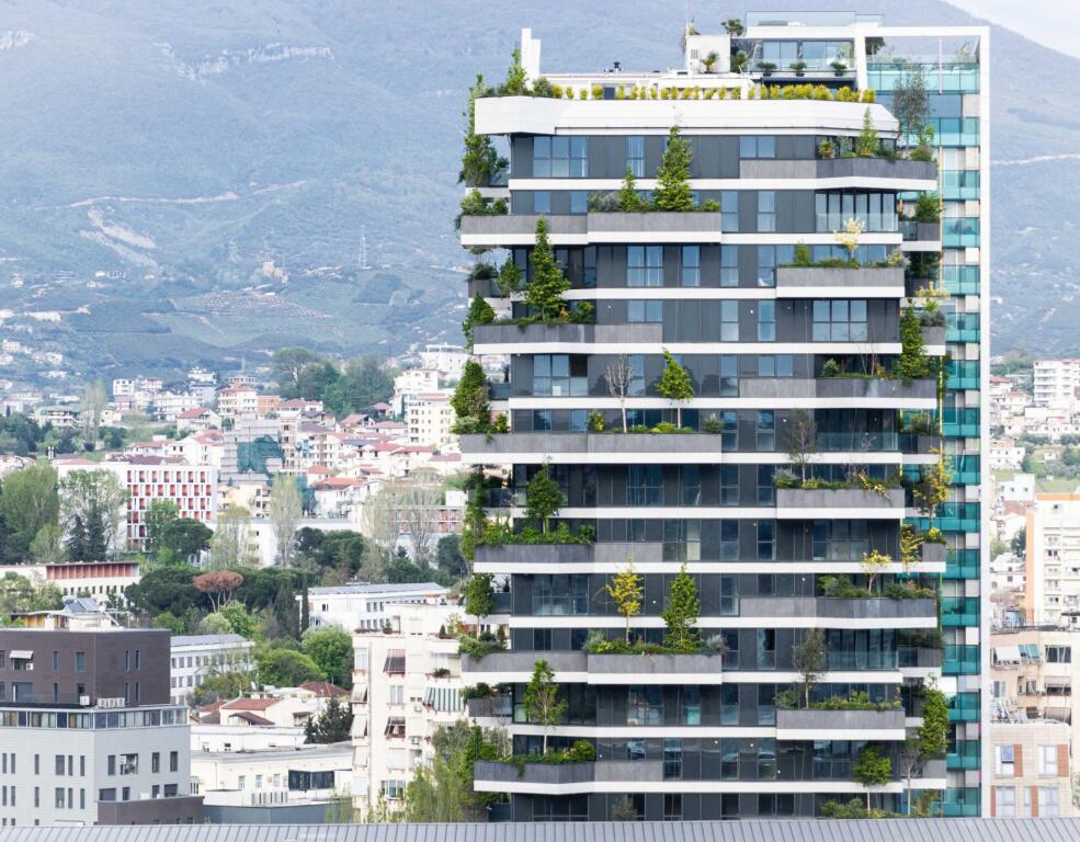 🌟 Appartamento 3+1+2 in Vendita a “Vertical Forest”, Centro, Tirana