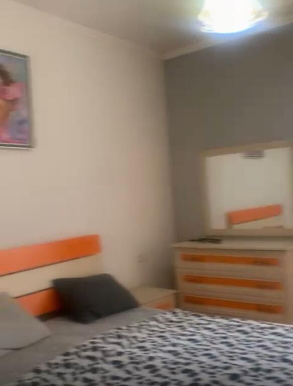 Jepet me qera 1+1/ bulevwrdi bajram curri /500 €