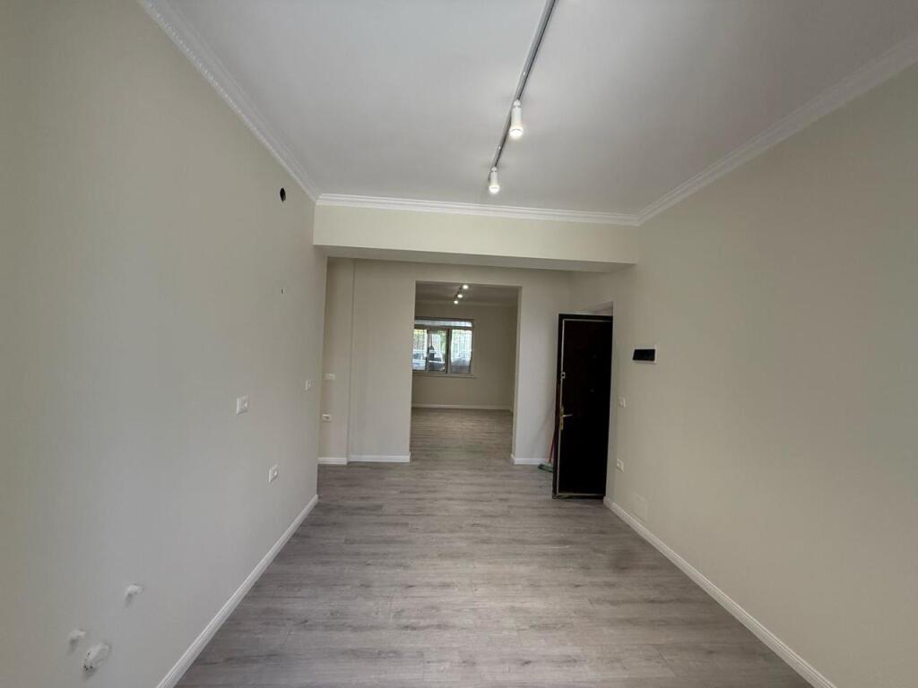 Locale Commerciale in Affitto – Lidhja e Prizrenir, Tirana