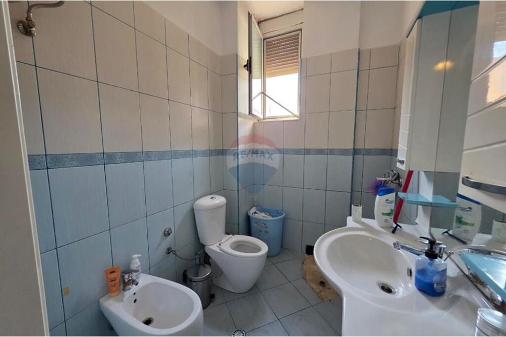 Apartament - Për Shitje - Profarma, Xhamlliku, Tiranë