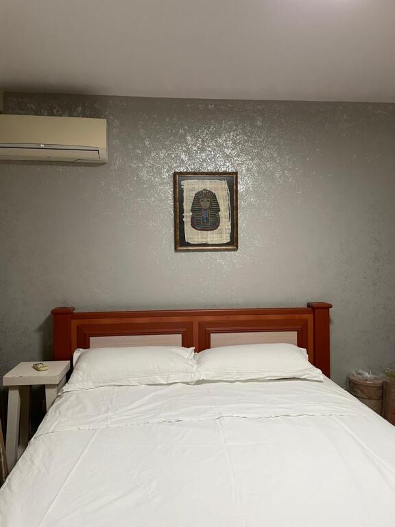 Apartament 1+1 ne qender - pas Muzeut Kombetar