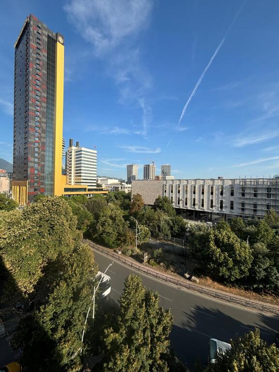 Apartament 1+1 ne qender - pas Muzeut Kombetar
