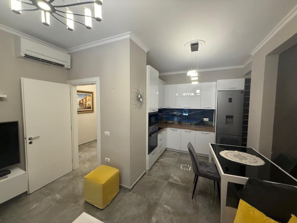 Jepet me qera Apartament 1+1 perball U.E.T