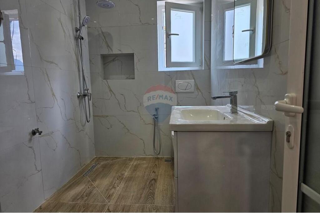 Apartament 2+1 per shitje ne Rrugen Bardhyl!