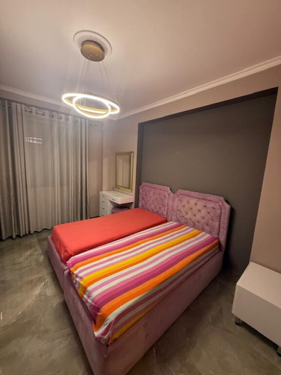 Jepet me qera Apartament 1+1 perball U.E.T
