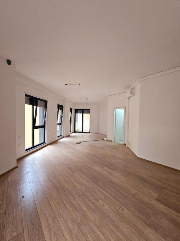 Open Space for Rent – Center (Behind the 15-Story Building), Tirana