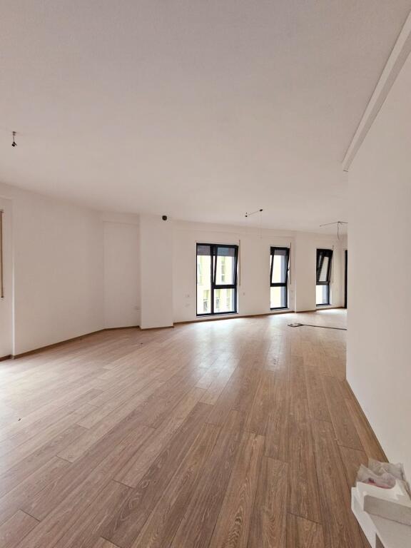 Open Space for Rent – Center (Behind the 15-Story Building), Tirana