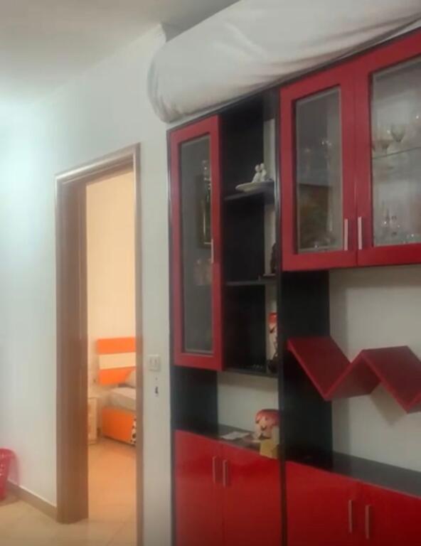 Jepet me qera 1+1/ bulevwrdi bajram curri /500 €