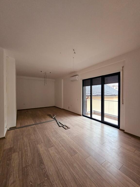 Open Space for Rent – Center (Behind the 15-Story Building), Tirana