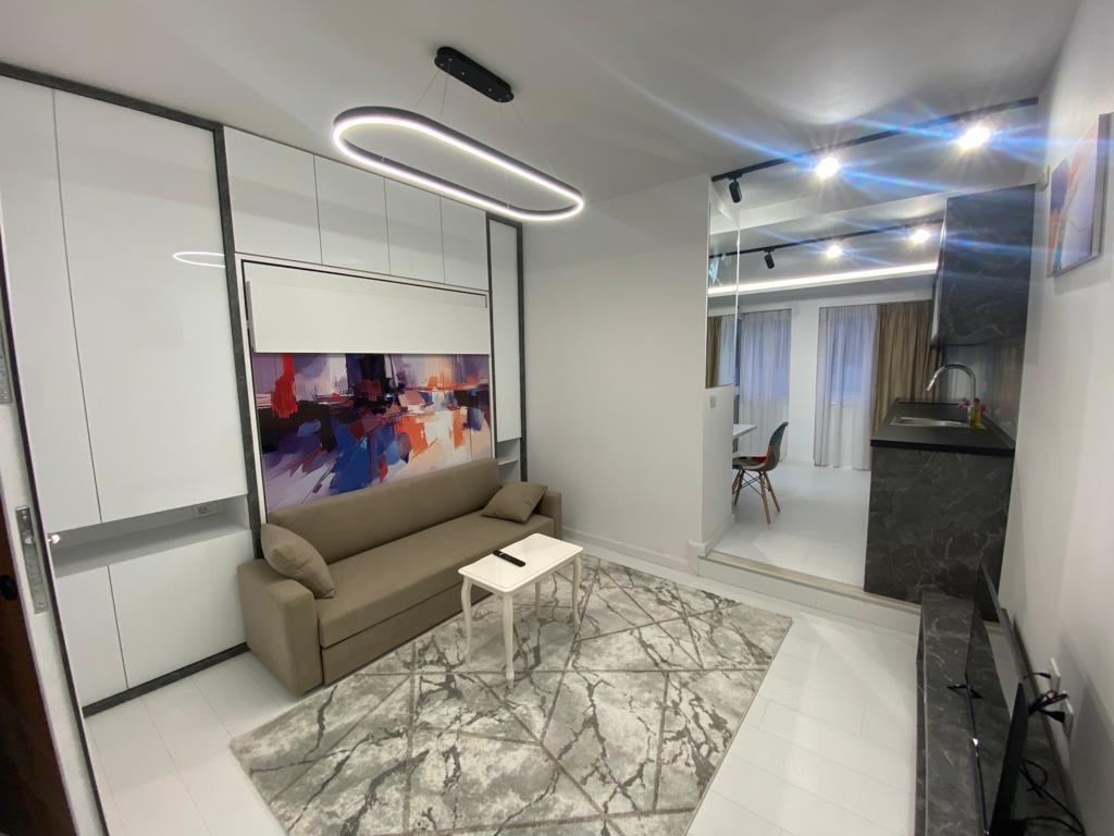 Shitet studio  Siperfaqe neto 38m2 Kati 10 ( jo I fundit) Kompleksi Delijorgji Cmimi 115,000€