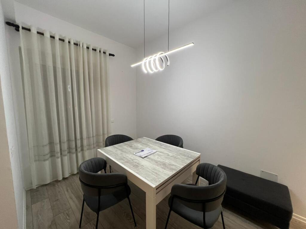 📣 VENDESI SUPER Appartamento 2+1 con Balcone 📍 Complesso Mangalem 21, Ali Dem ✨📂 In Processo di Ipoteca  ❌ NO CREDITO   💶 Prezzo 140.000 Euro