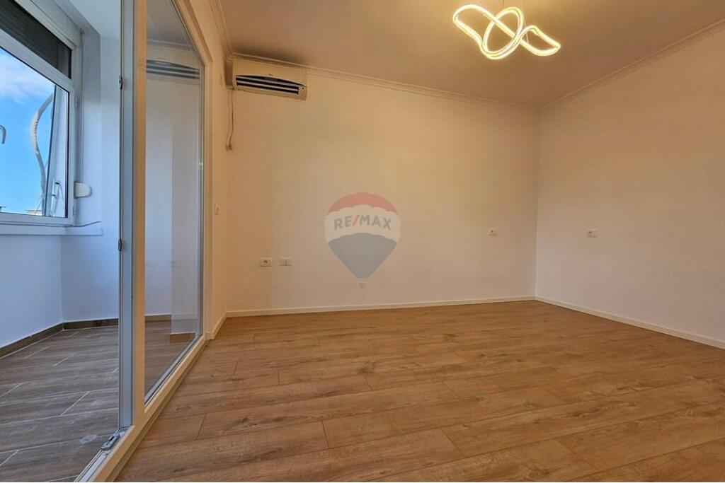 Apartament 2+1 per shitje ne Rrugen Bardhyl!