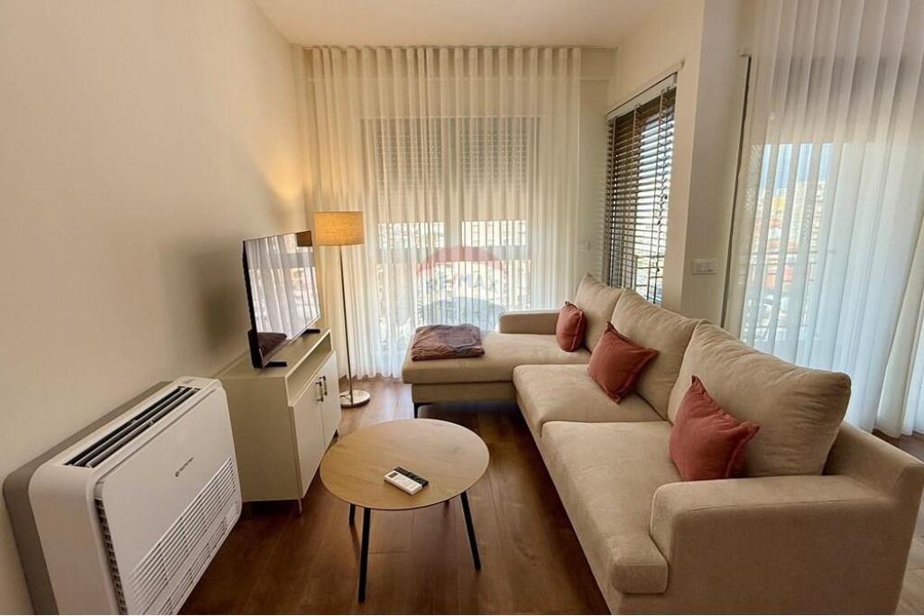 Super Apartament 1+1 per qira Shkolla e Kuqe !