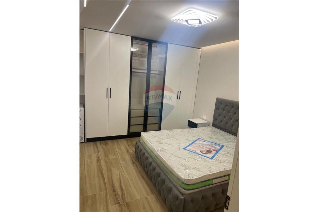 Ofrohet apartament 1+1 me qira prane qendres!.