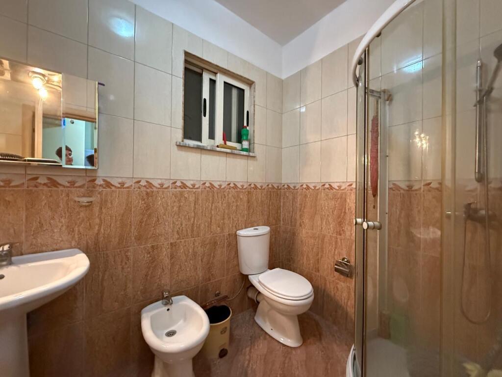 Fesk, Shitet Apartament 1+1 i mobiluar !
