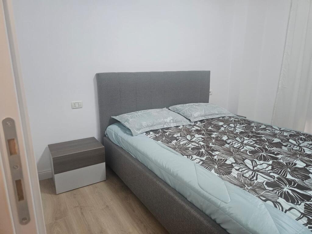 For rent, 1+1 Apartment, Ali Demi, New building with elevator, Tirana.