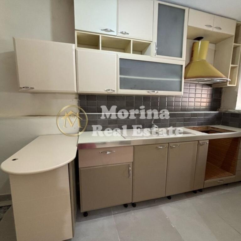 Affitto Ingresso privato 1+1, Selite 380 Euro/Mese