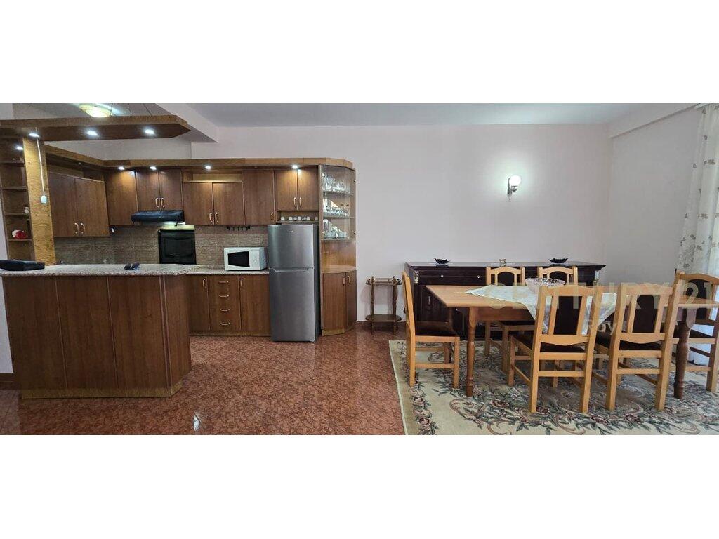 JEPET APARTAMENT 2+1 ME QIRA NE QENDER TE DURRESIT !!!