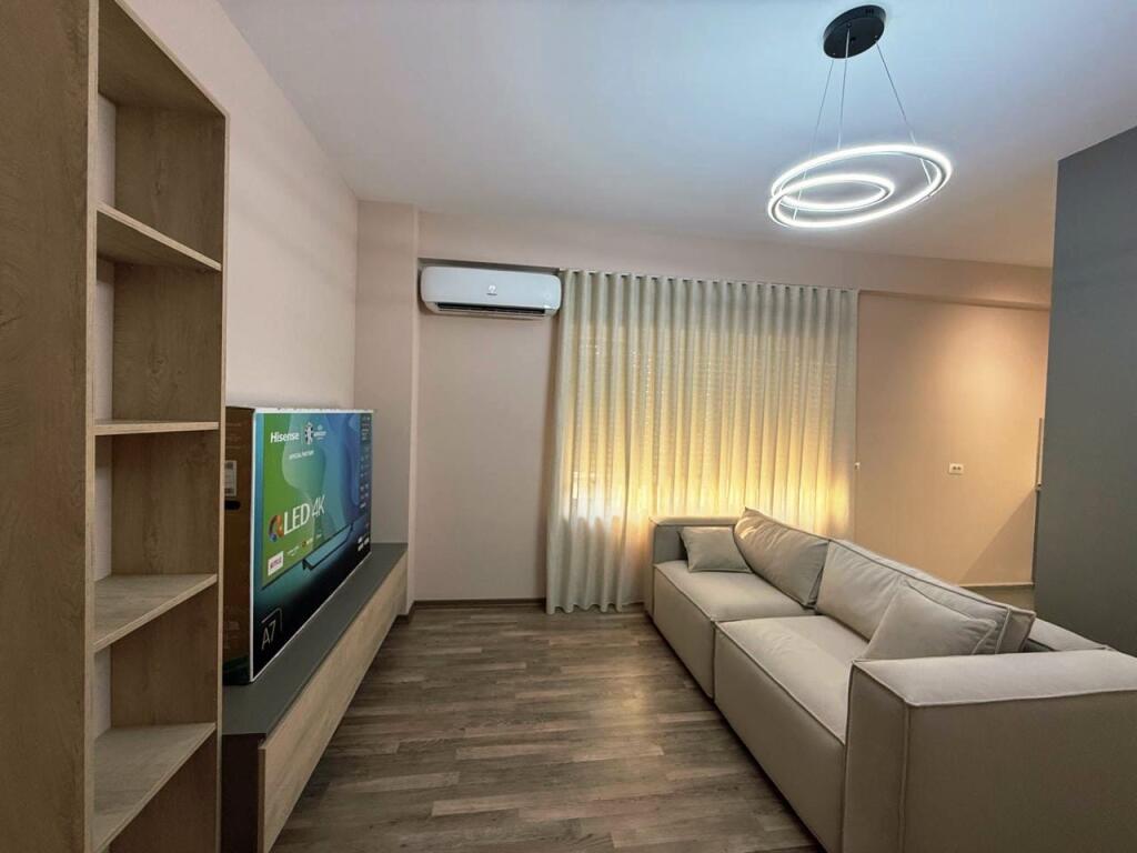 Fresk, Jepet me Qira Apartament 1+1 !