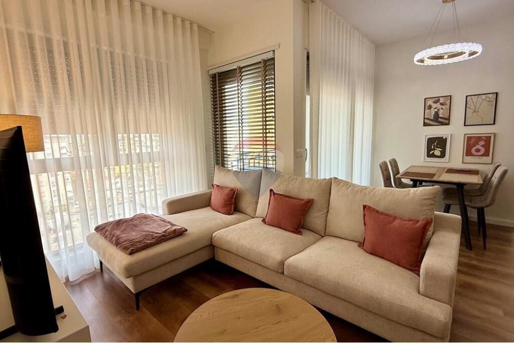 Super Apartament 1+1 per qira Shkolla e Kuqe !