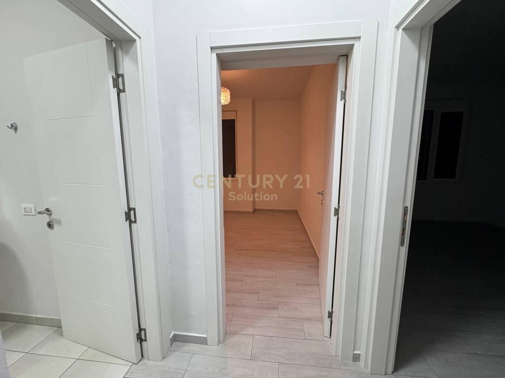 Jepet me Qira Apartament 2+1 për Zyra – Pranë Toptanit, Tiranë!