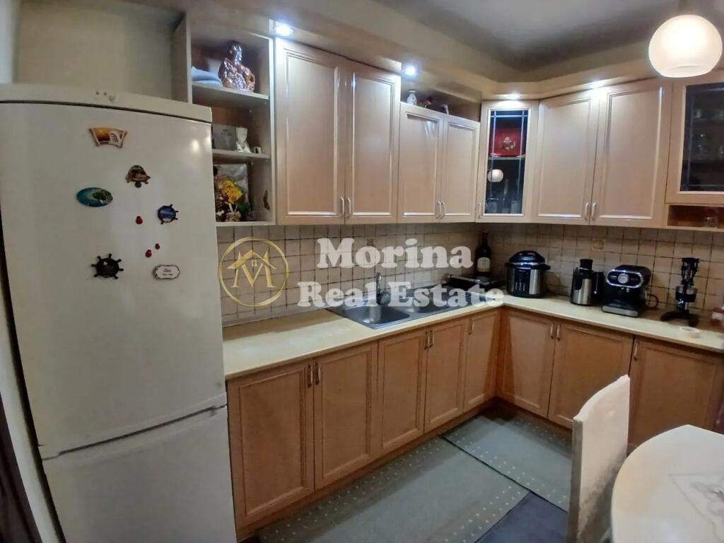 Qera hyrje private 2+1, Siri Kodra, 550 Euro