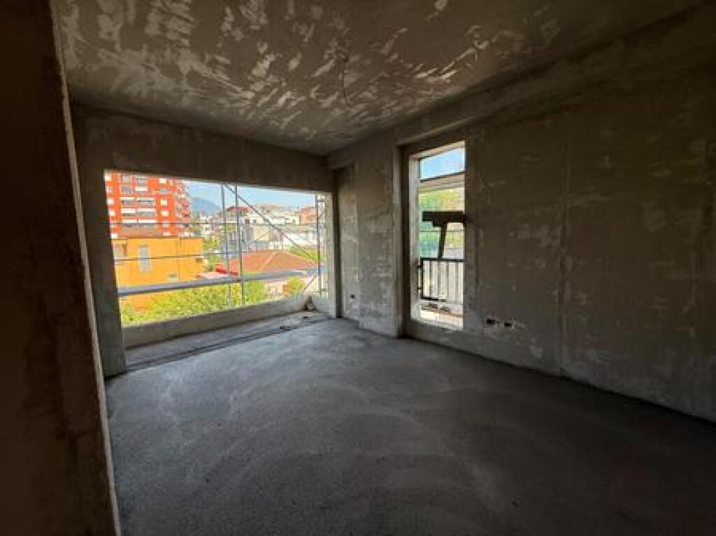 For sale, Apartment 3+1+2, Elbasan Street, Tirana.
