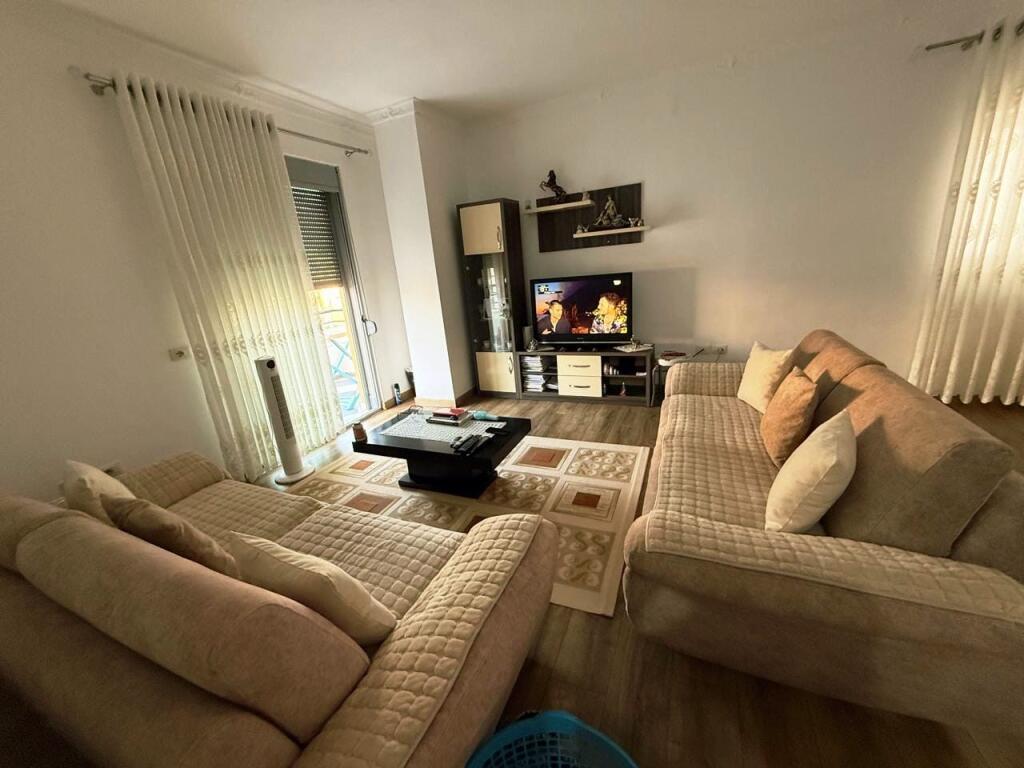 Fresk, Shitet Apartament 2+1 i Mobiluar !