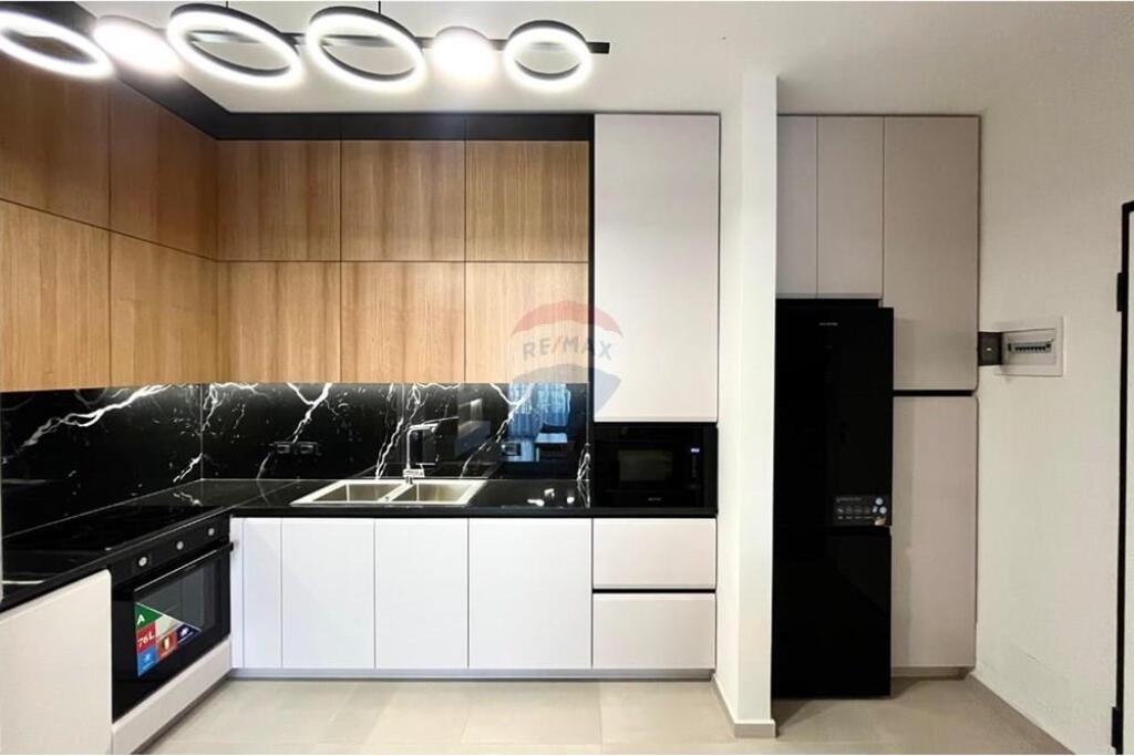 Apartament 1+1 me qira Myslym Shyri