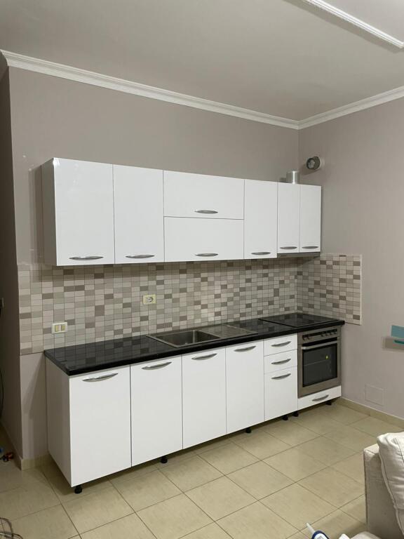Jepet Apartament me qera