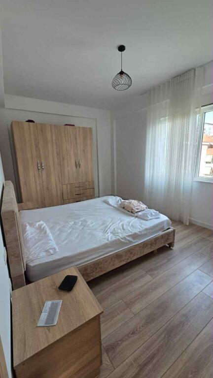 JEPET ME QIRA 2+1+1 LIQENI I THATE 700 EURO