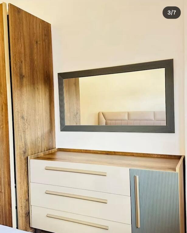 🏢 Jepet me qira apartament 1+1 – Pas Rossman Lales te (9-Kateshet)