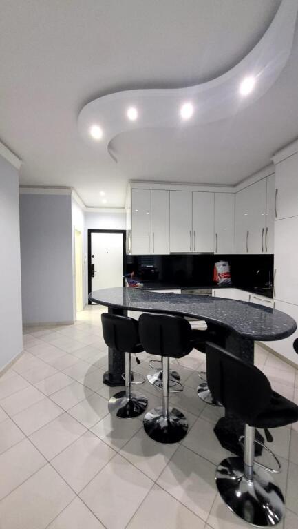 Apartament 3+1+2 me Qera