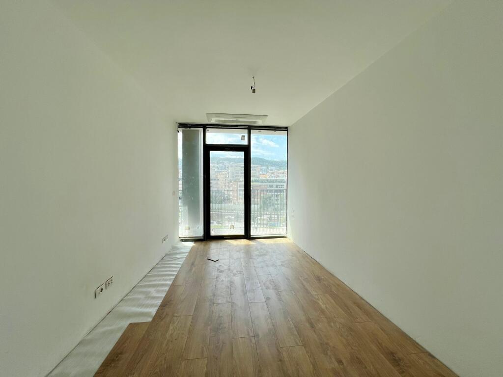 Shitet apartament 2+1+2 Tualete, Lake View Residence, Tiranë.