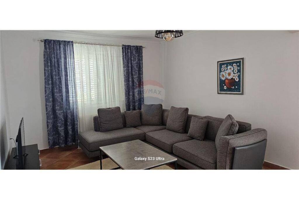 DUPLEX FOR RENT AT THE GERMAN VILLAS!.