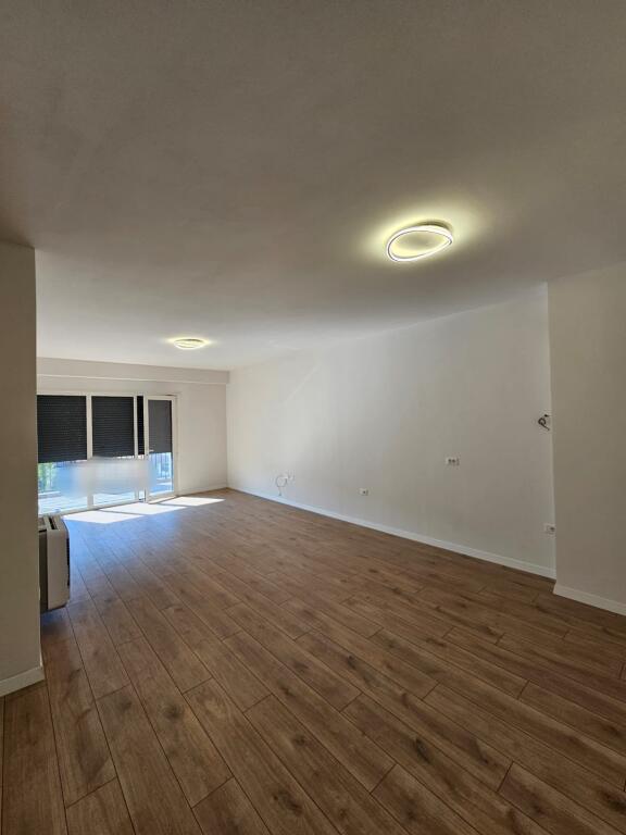 OFFICE FOR RENT 85M2 PARIS COMMUNE 700 EURO