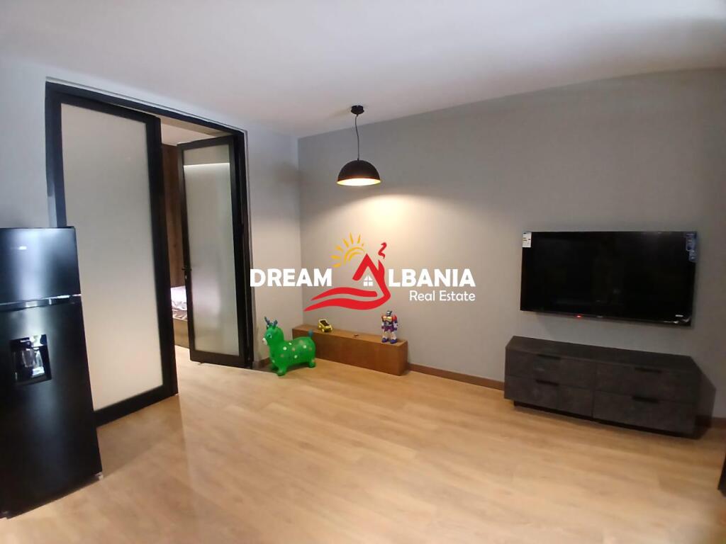 2 Apartamente me qera 1+1 ne Myslym Shyr prane Drejtorise se Policise (ID 4219468).