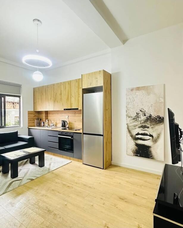 🏢 Jepet me qira apartament 1+1 – Pas Rossman Lales te (9-Kateshet)